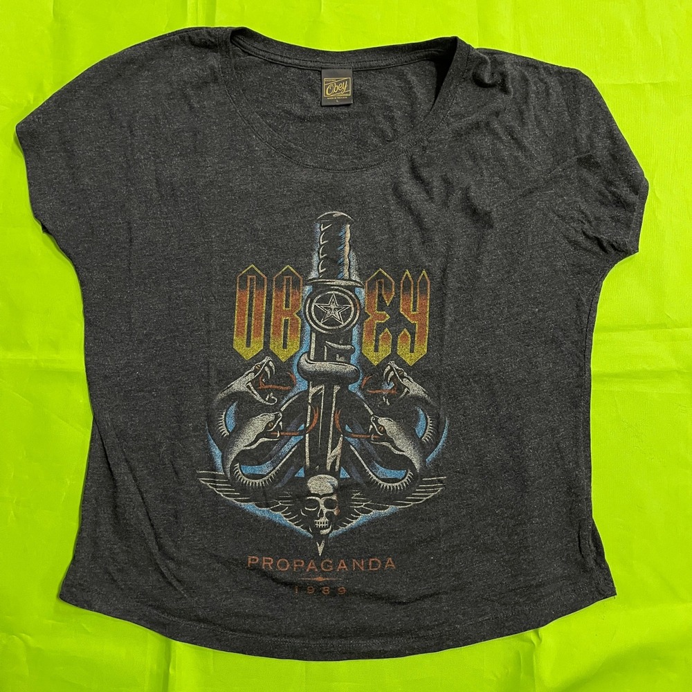Obey‎ Propaganda 1989 Graphic T-Shirt Charcoal Gray Dagger Snakes Skull Large